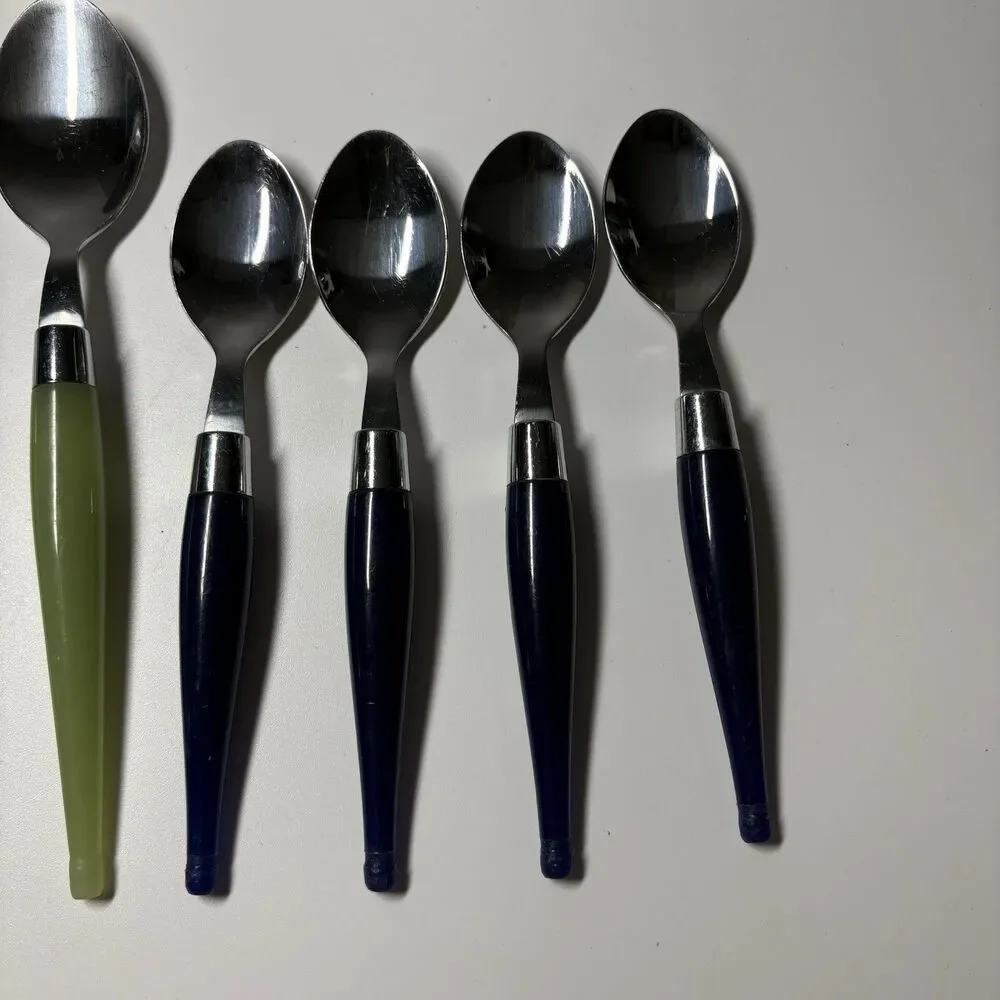 Vintage Retro Cambridge Stainless Flatware, Multi Color Lucite Handles 20-piece
